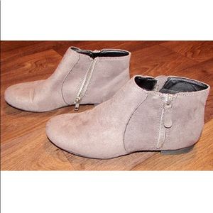 American Eagle low boots